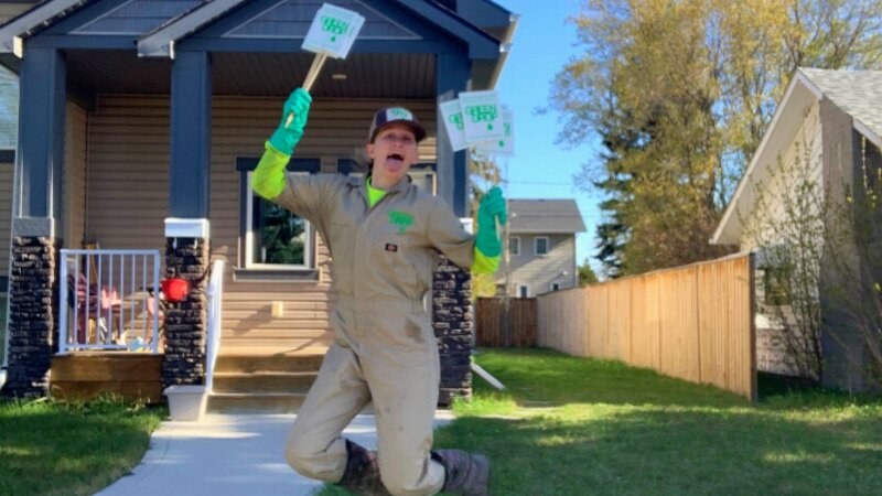 Green Drop Worker Jumping