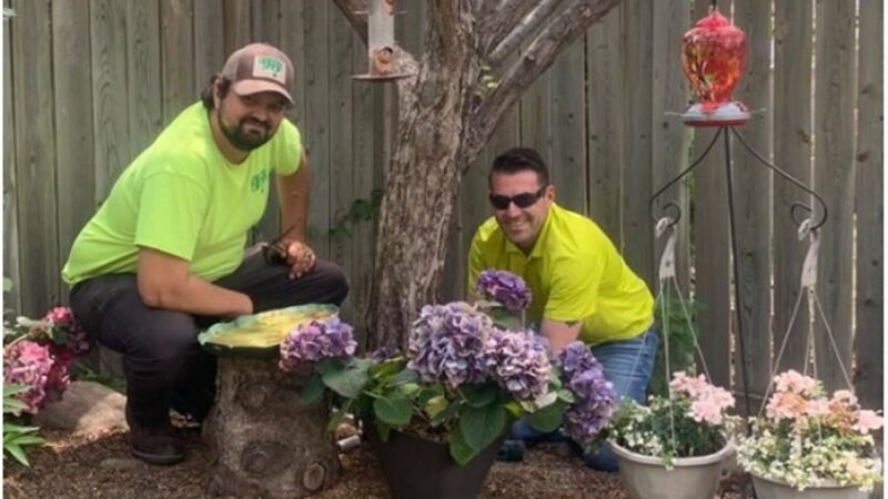 Green Drop Workers Posing